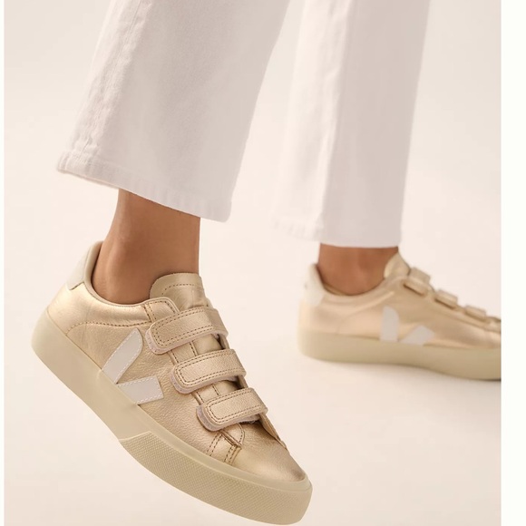 Veja Shoes - Veja ChromeFree Recife Sneakers